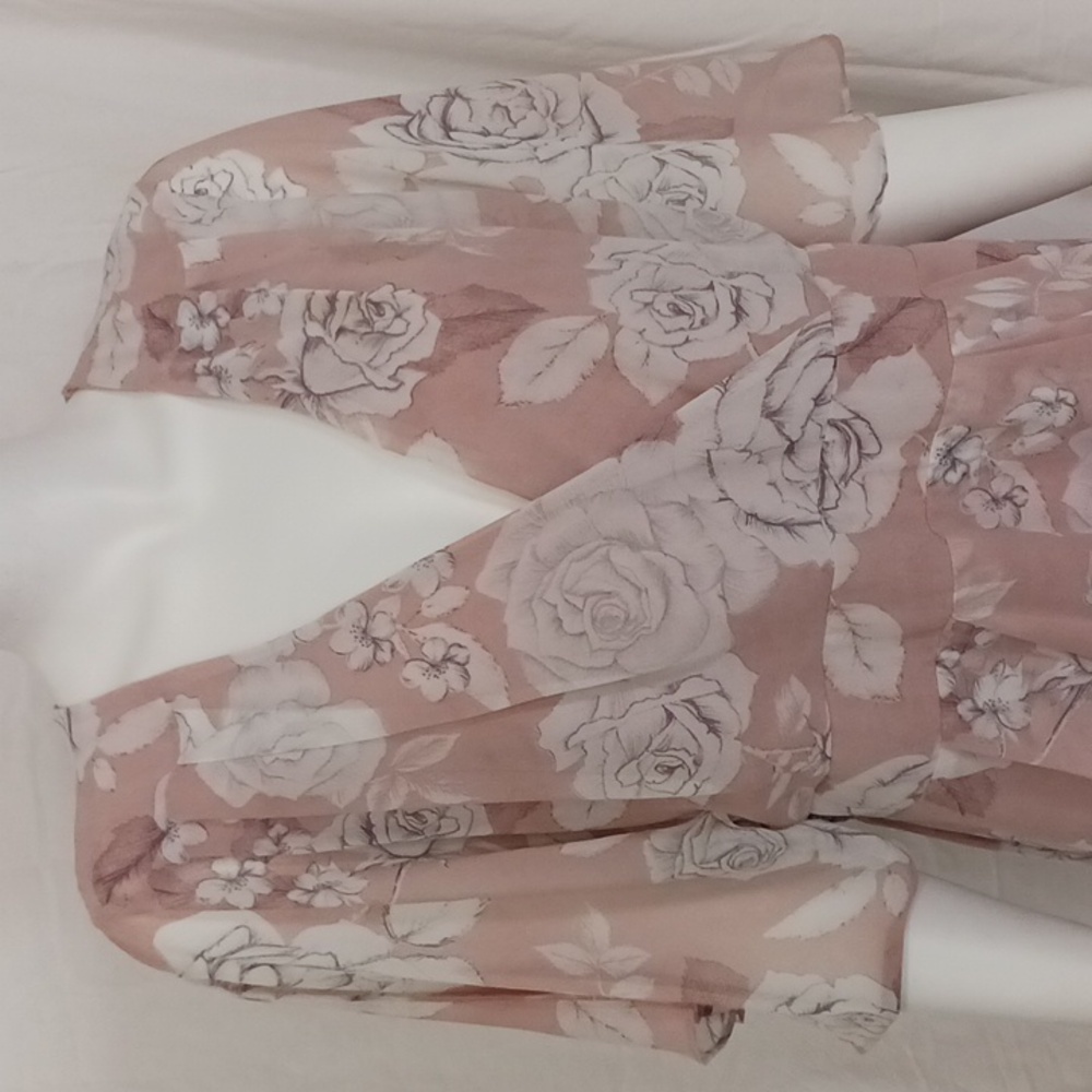 City Chic Soft Whimsy Pink Rose Dress Draped V-Neck Short Sleeve